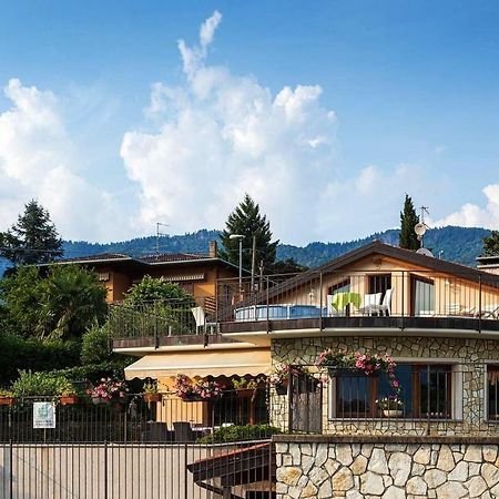 Il Sasso Bianco Bb Daire Comerio Dış mekan fotoğraf