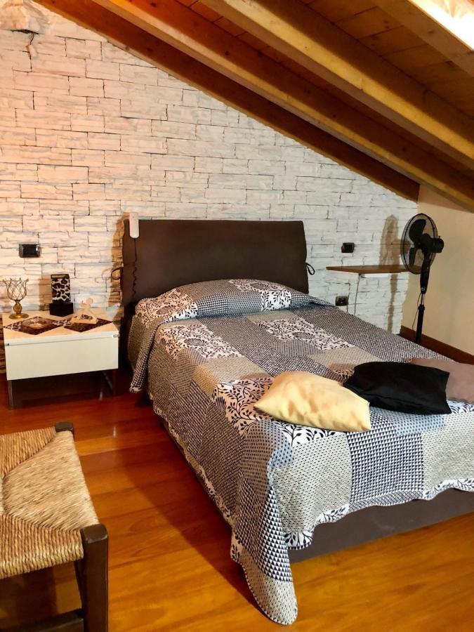 Il Sasso Bianco Bb Daire Comerio Dış mekan fotoğraf
