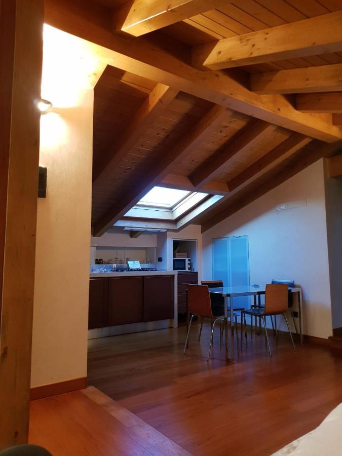 Il Sasso Bianco Bb Daire Comerio Dış mekan fotoğraf